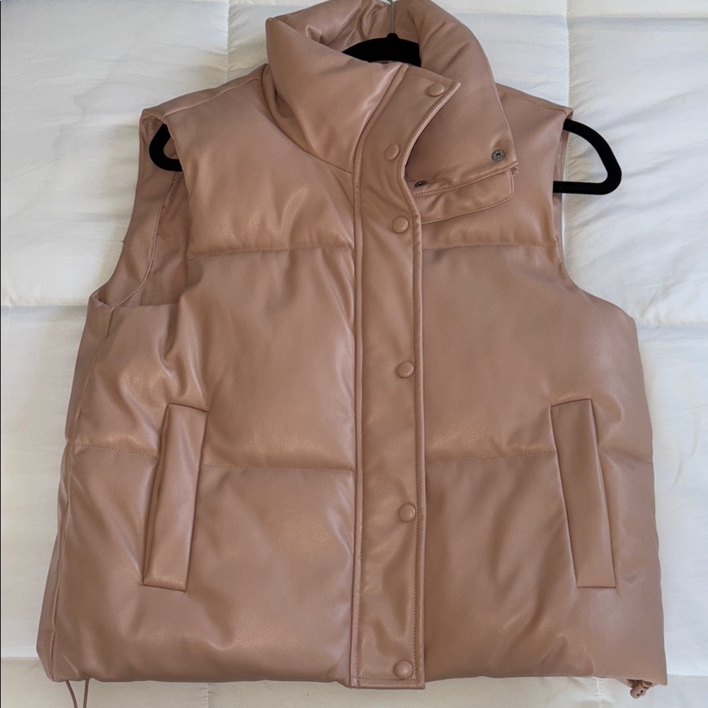 Women's Puffer Vest
